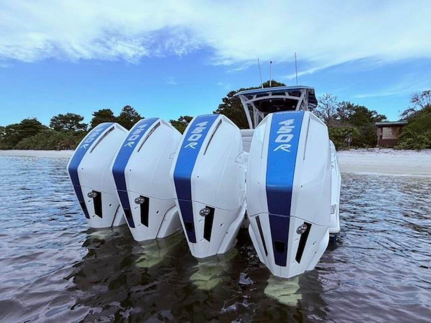 2022 Nor-Tech 390 Sport Center Console - Image 11