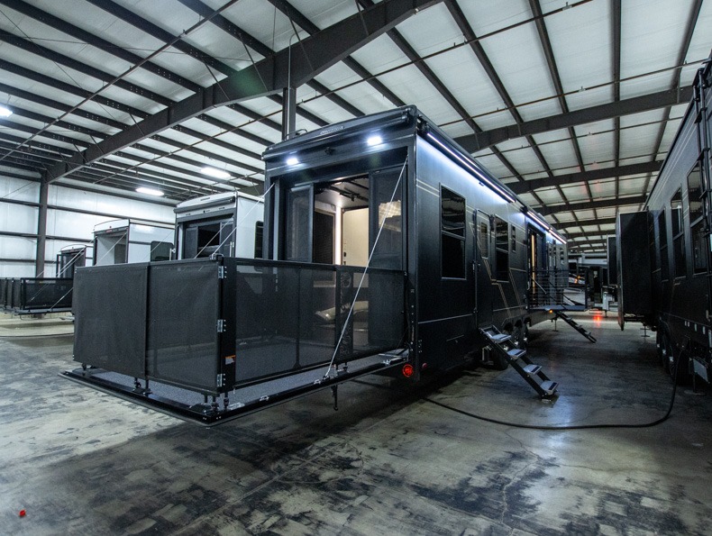2026 Keystone Raptor 444 - Image 2