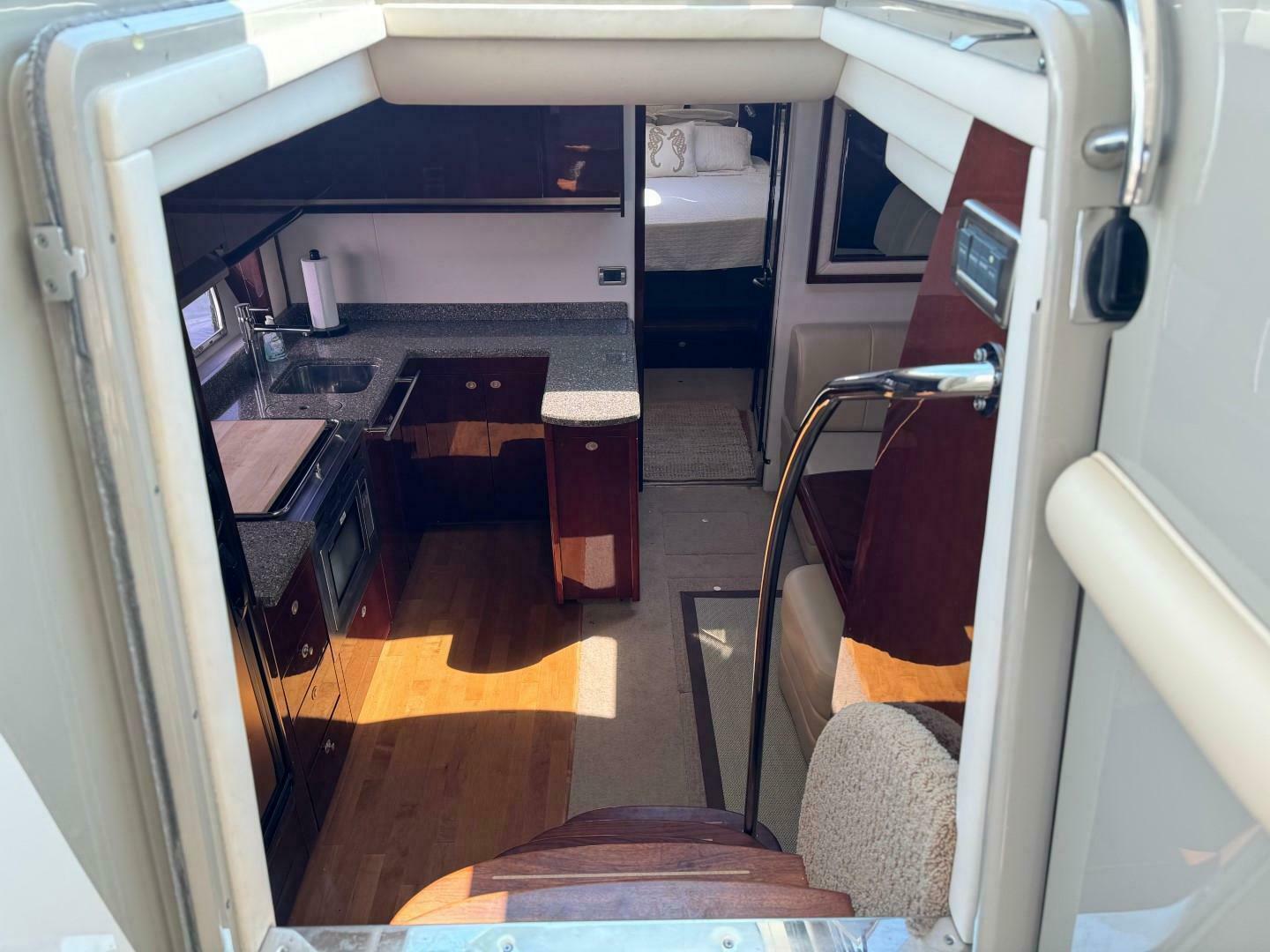 2008 Sea Ray 48 Sundancer - Image 12