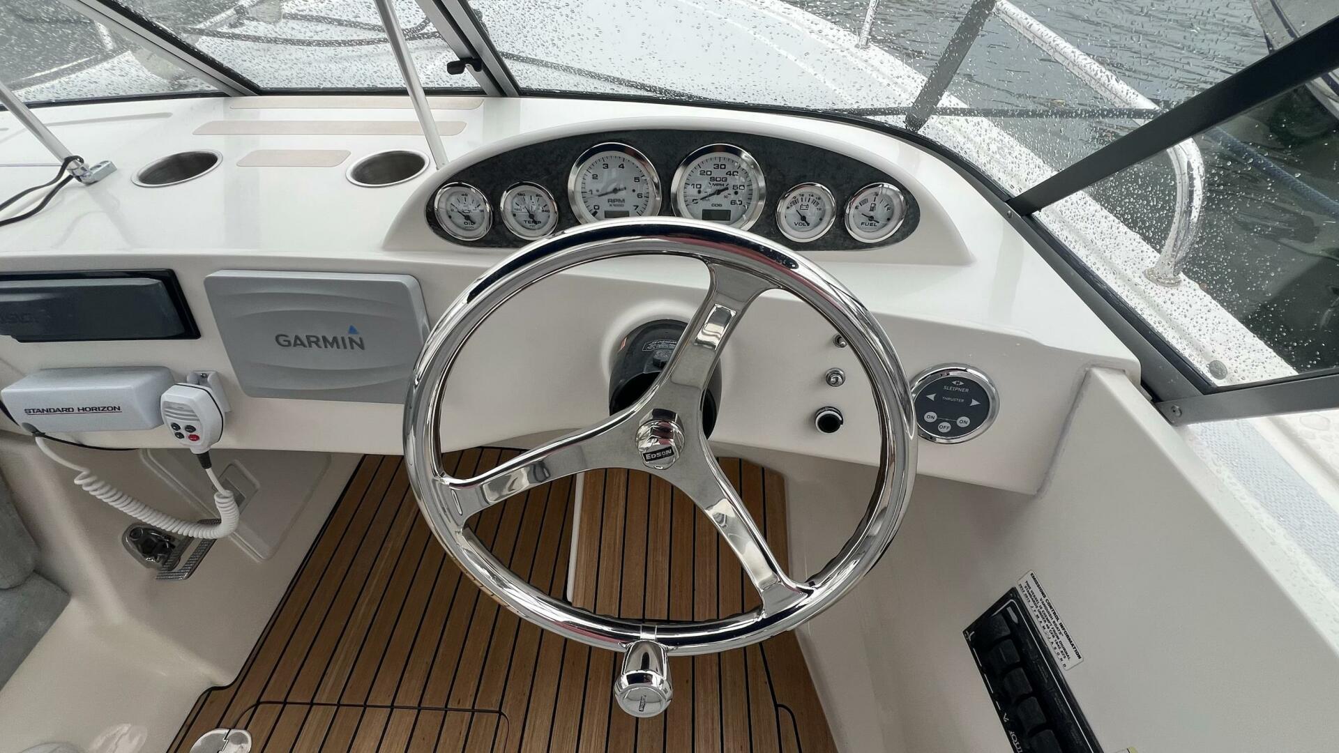 2013 Vanquish 24 Runabout - Image 6