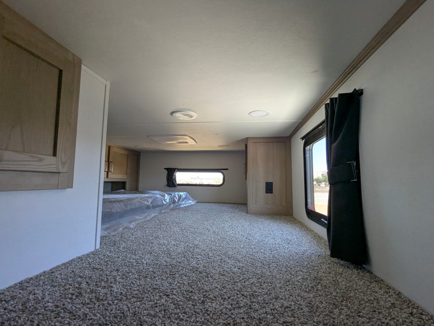 2027 Forest River Sierra 4002FB - Image 31