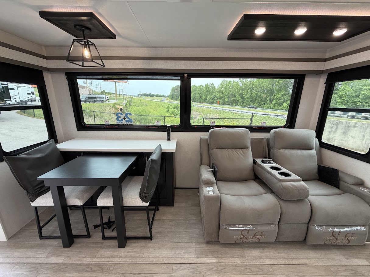 2026 JAYCO PINNACLE 36FBTS - Image 11