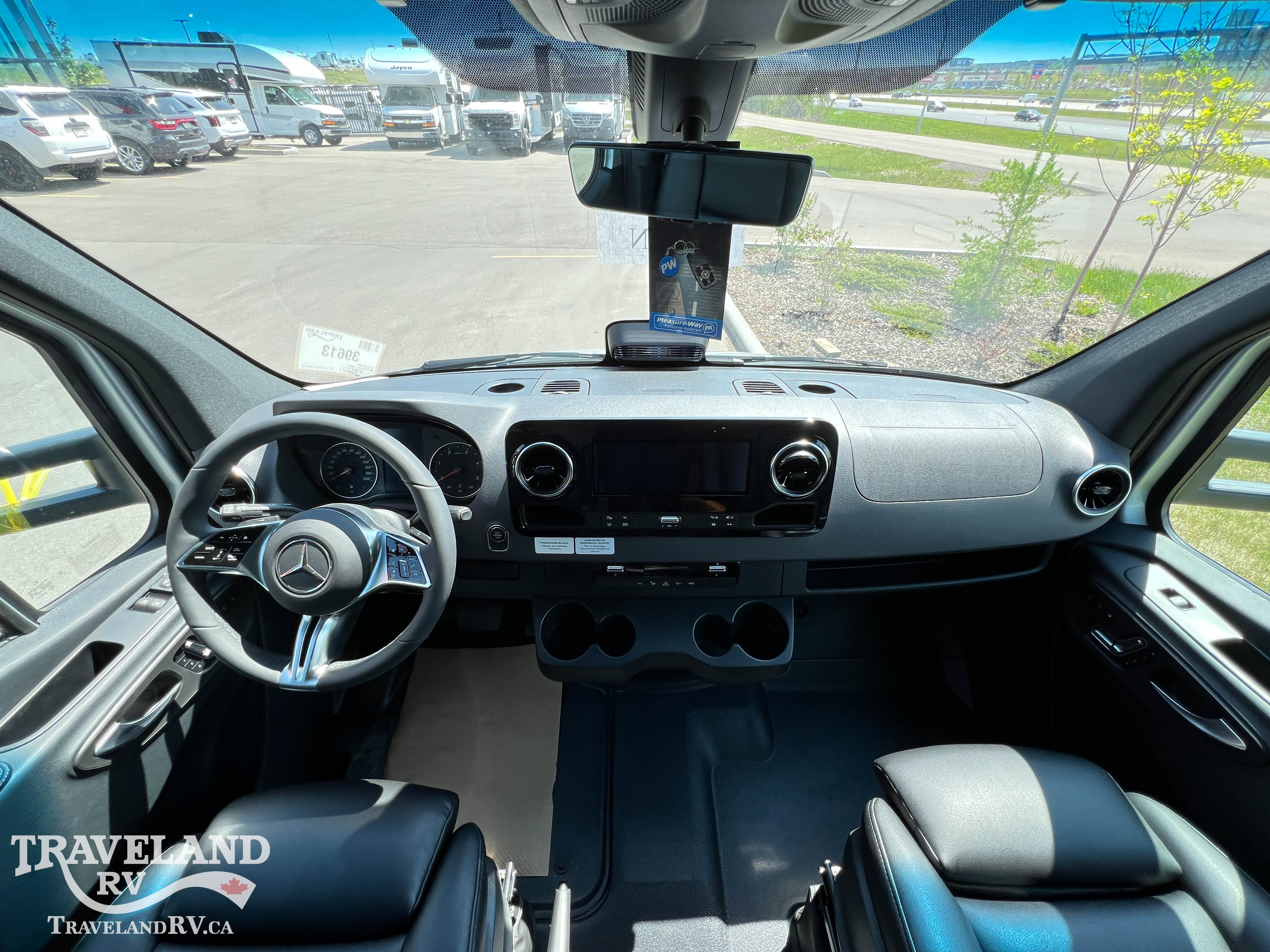 2026 PLEASURE-WAY PLATEAU XL-TS - Image 12