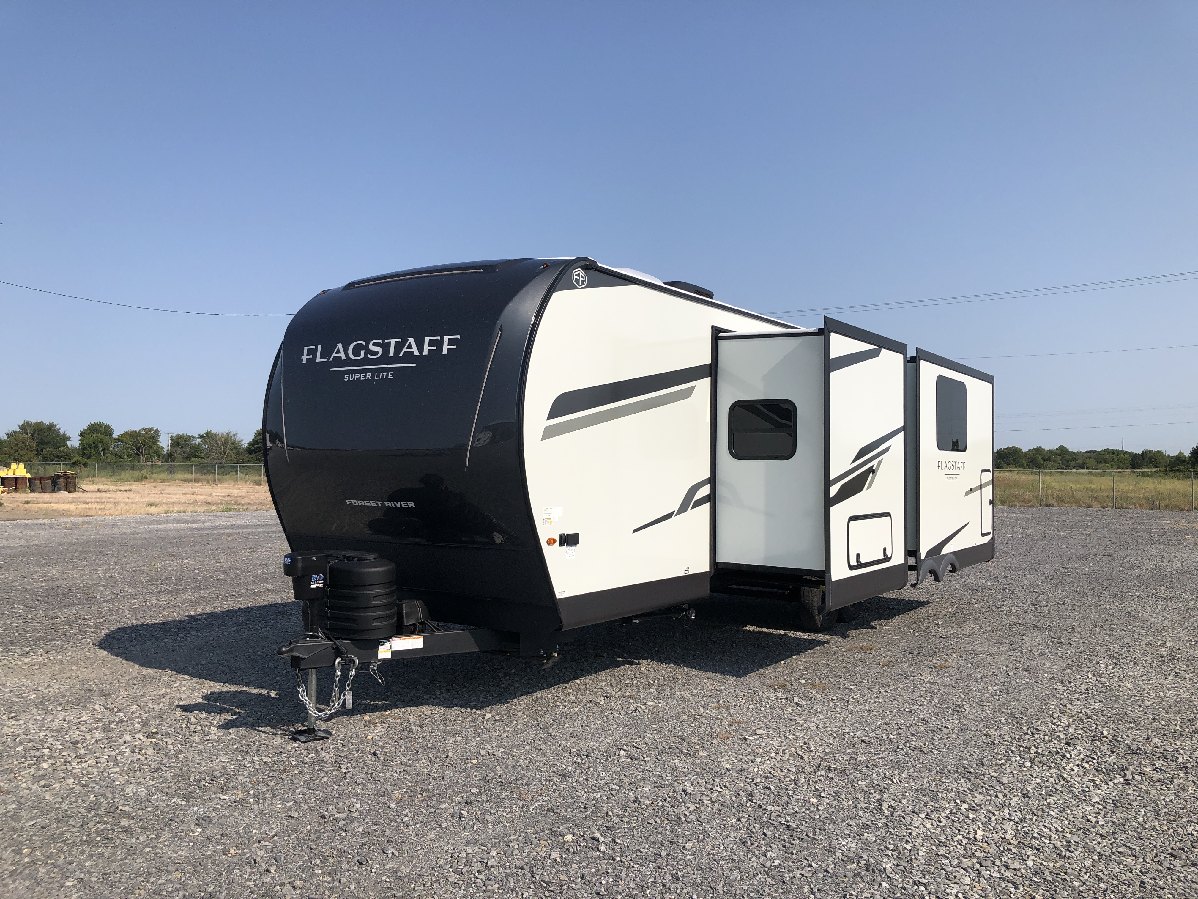 2027 Forest River Flagstaff Super Lite 27RKS - Image 3