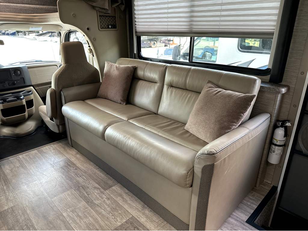2023 THOR MOTOR COACH MAGNITUDE GA31 - Image 12