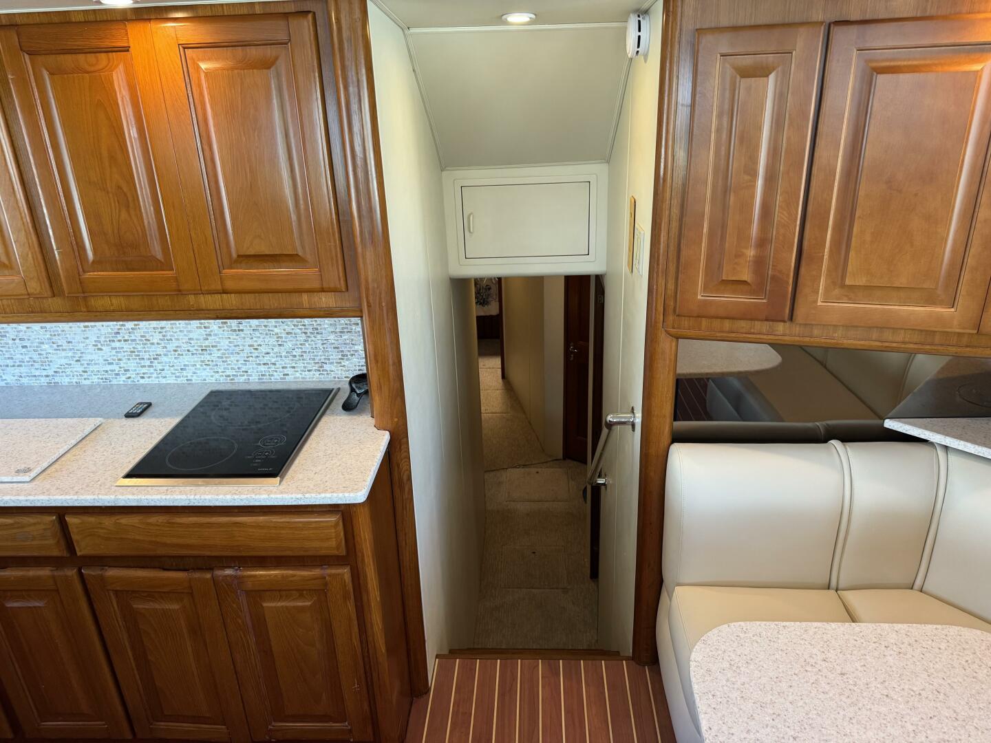 1995 Viking 58 Convertible - Image 24