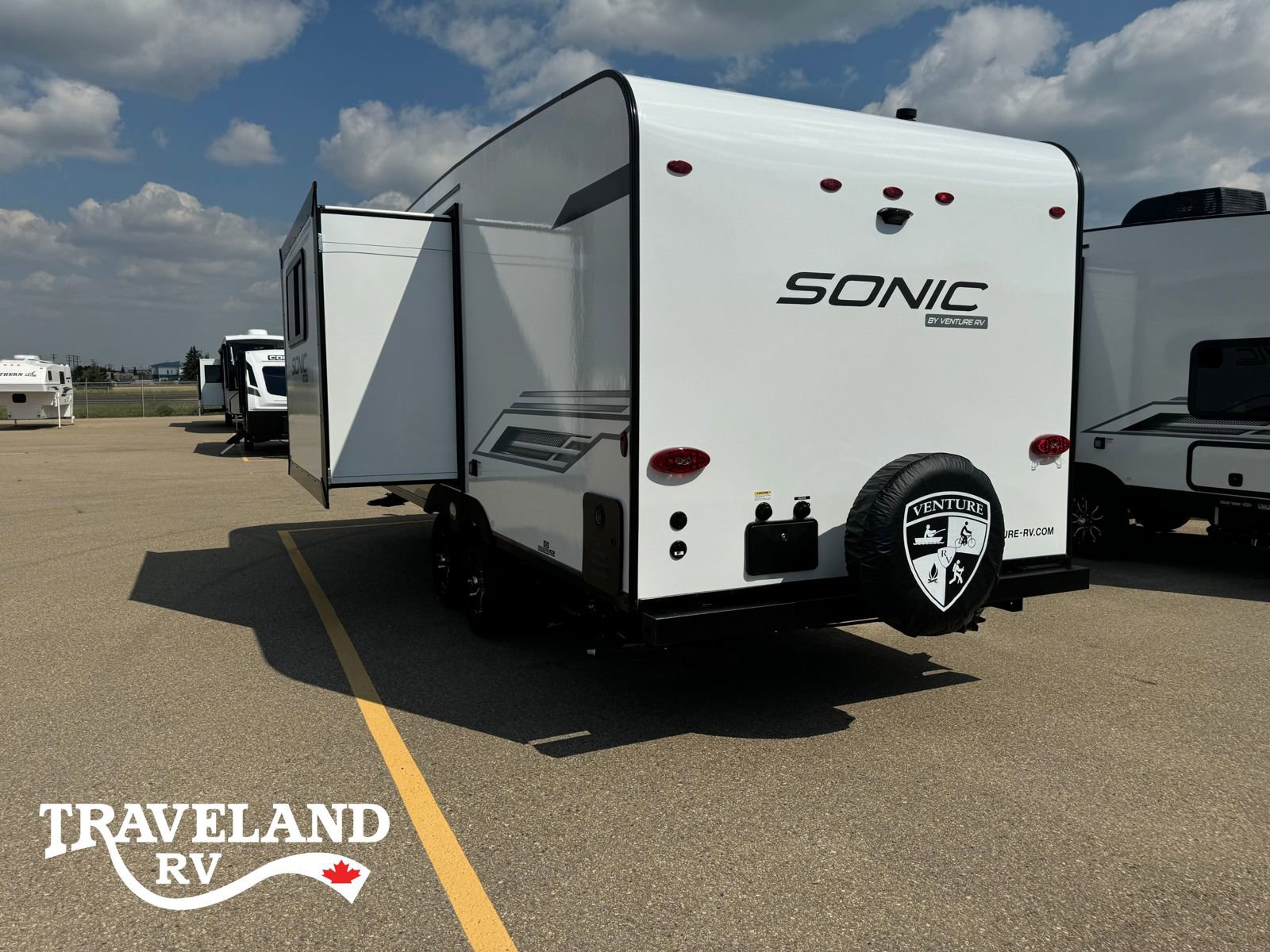 2025 Venture RV Sonic SN220VRB - Image 4