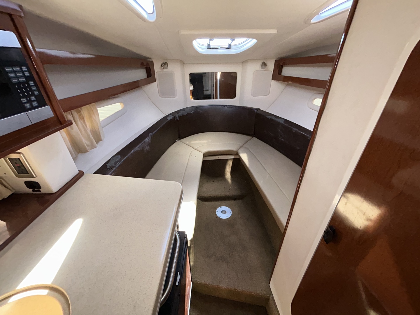 2014 Sea Ray - Image 85