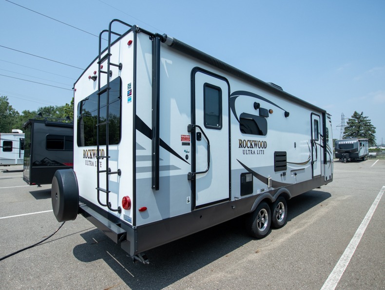 2019 Forest River Rockwood Ultra Lite 2604WS - Image 2