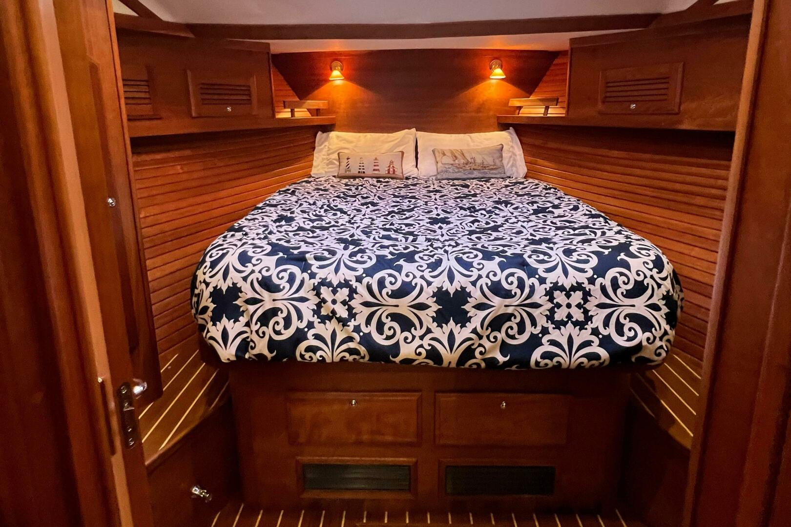2008 Sabre 42 Hardtop Express - Image 40