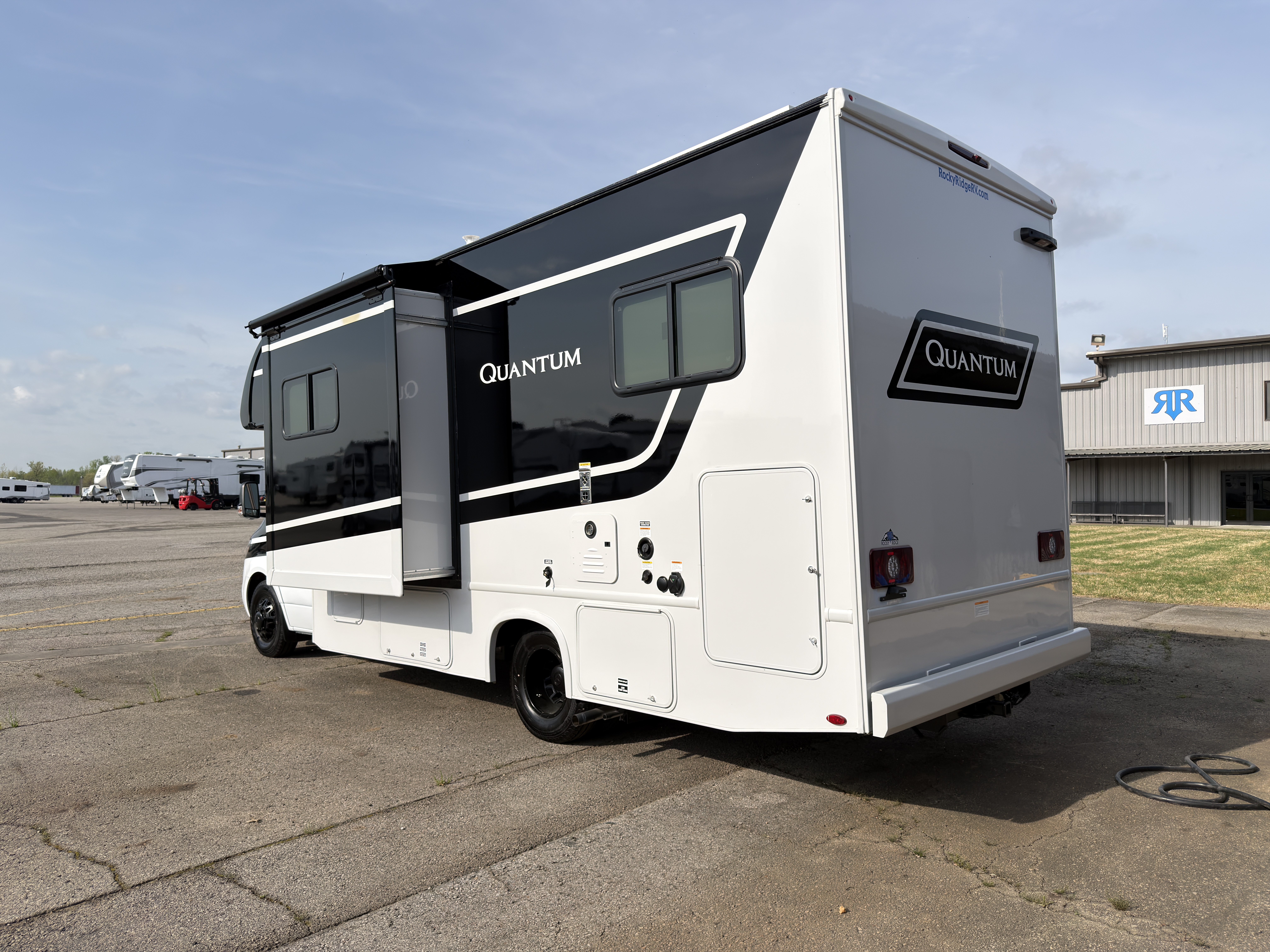 2026 Thor Motor Coach Quantum Sprinter GL24 - Image 6