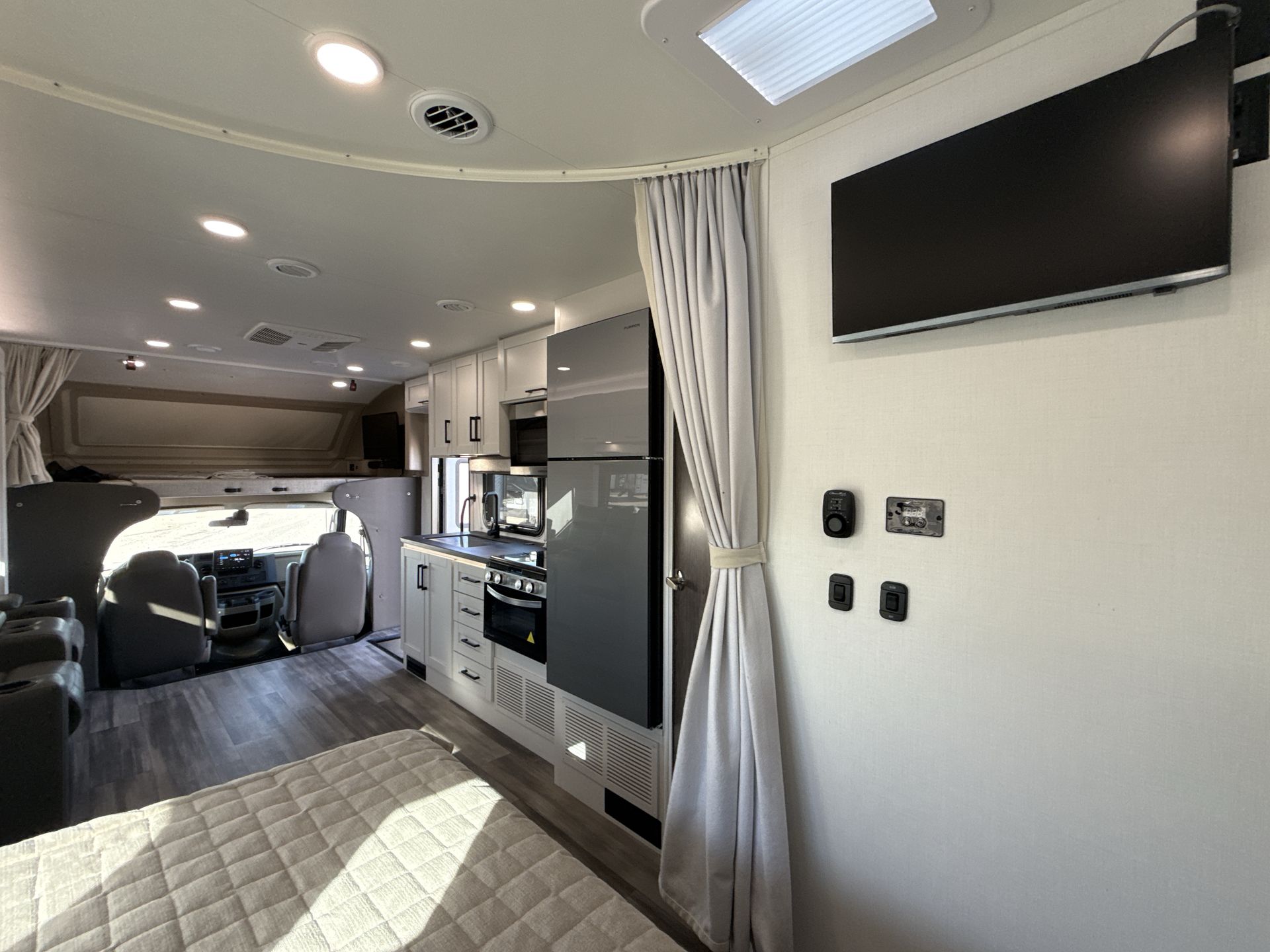 2026 Entegra Coach Odyssey 24B - Image 19