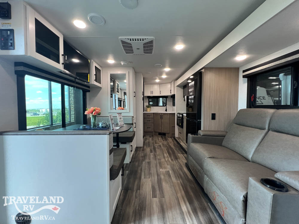 2026 Highland Ridge Range Lite 211RKM - Image 3