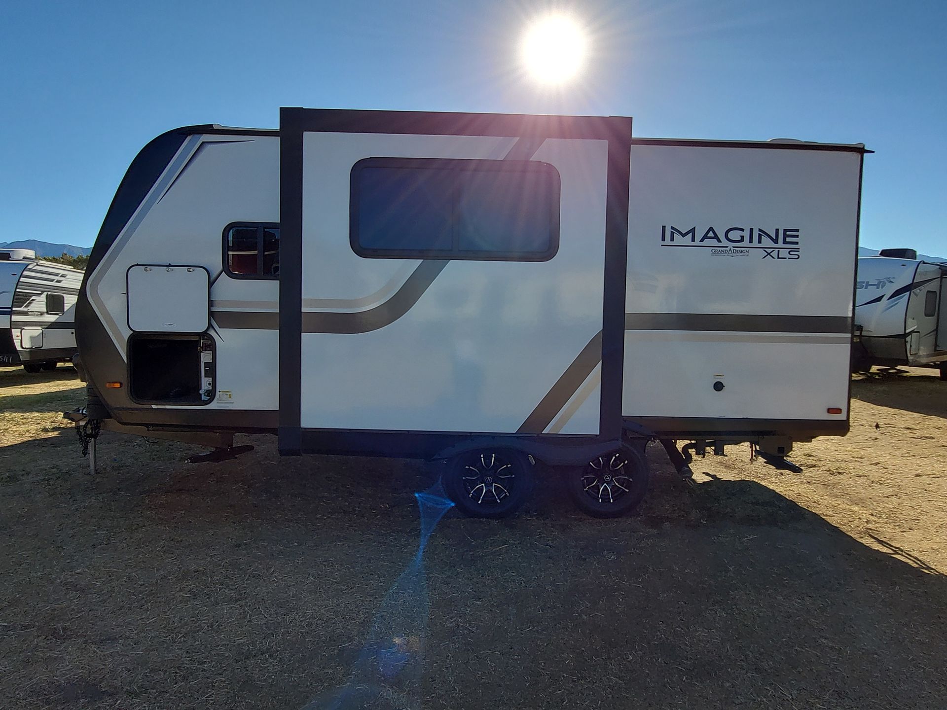 2026 Grand Design Imagine XLS 17MKE - Image 4