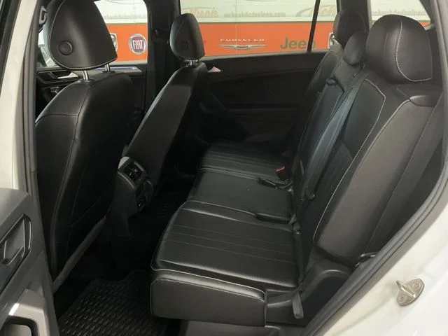 2022 Volkswagen Tiguan Utility 4D SE R-Line Black 2WD - Image 21