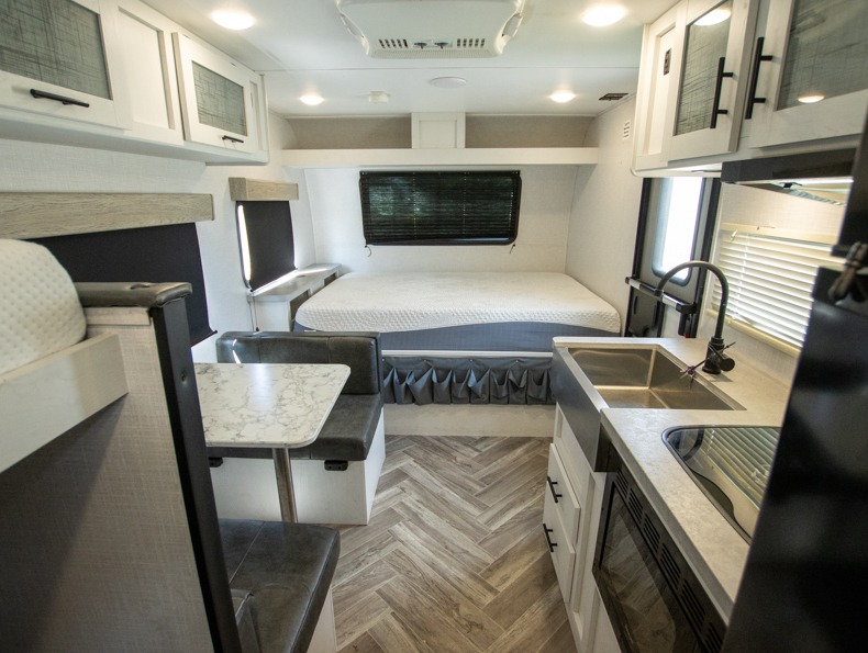 2022 Dutchmen RV Coleman 1628BH - Image 18