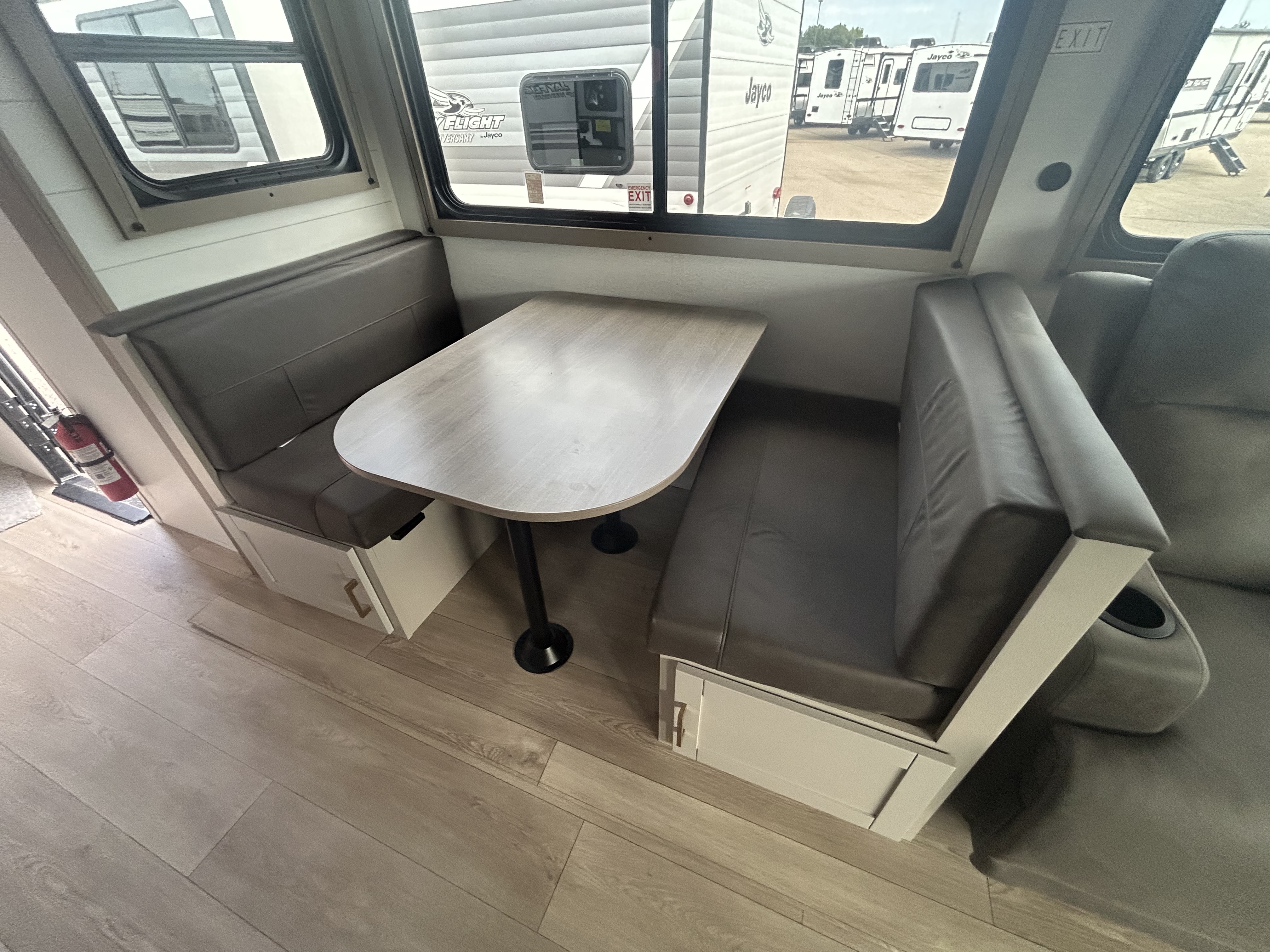 2027 JAYCO JAY FLIGHT 290RLS - Image 20