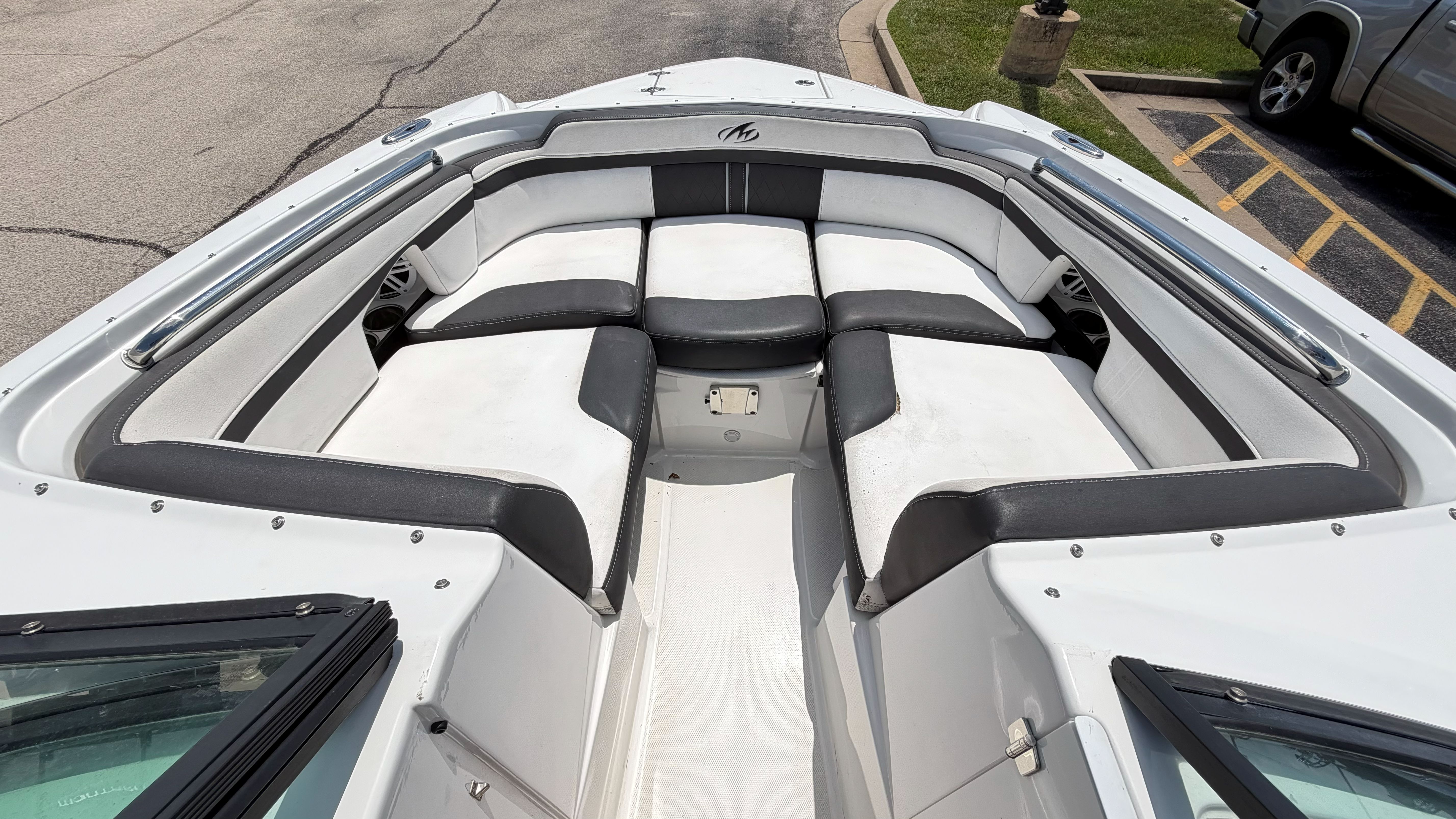 2024 Monterey M4 - Image 19