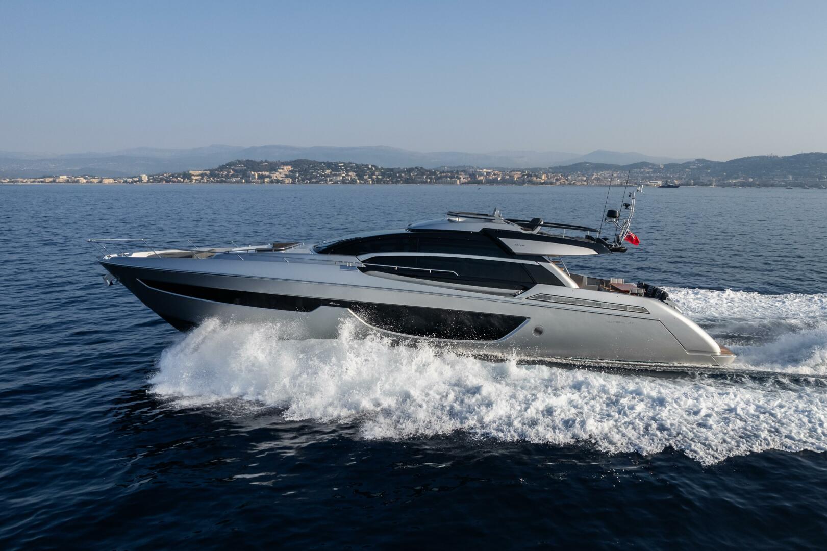 2017 Riva - Image 1