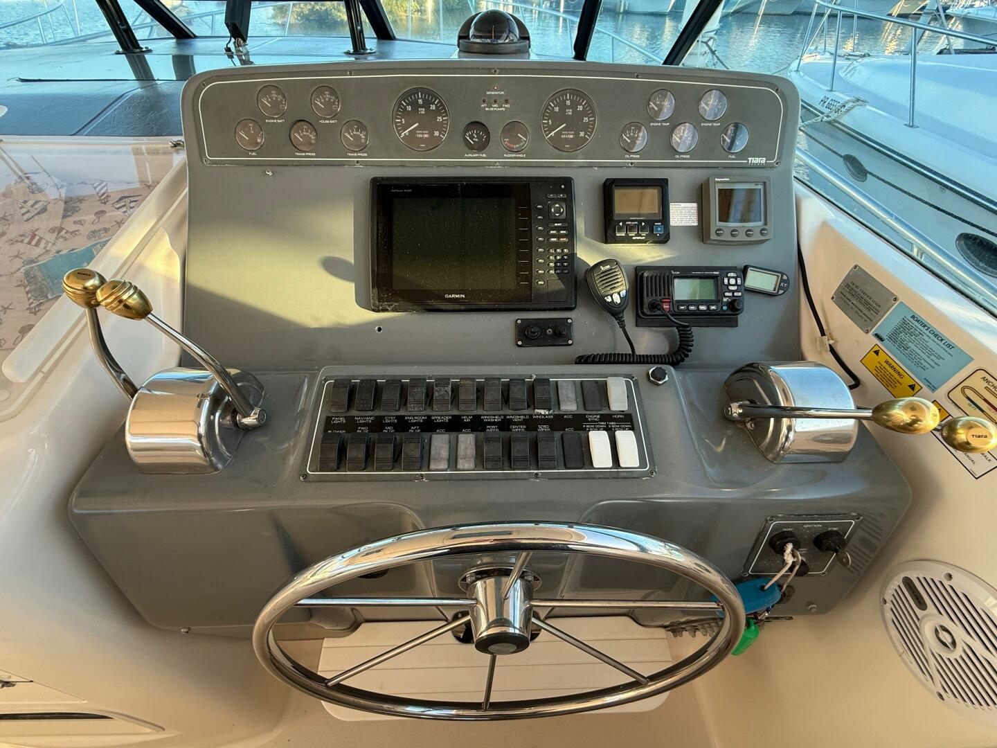 2002 Tiara Yachts 4000 Express - Image 7