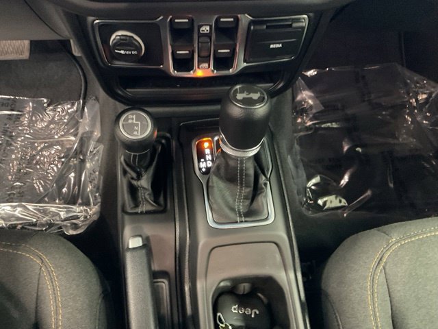 2026 Jeep Wrangler Sahara 4 Door 4x4 - Image 18