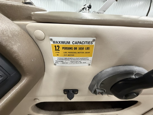 2002 CRESTLINER 2085 CFI - Image 22