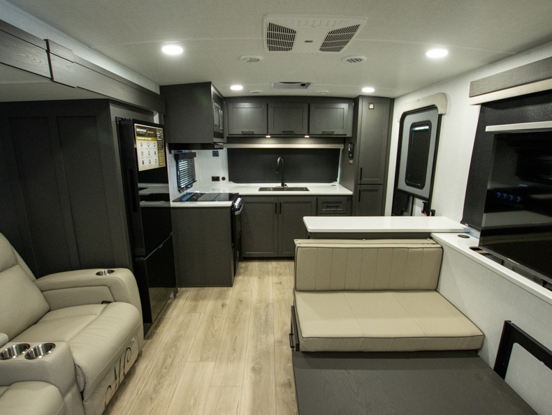 2026 Forest River Rockwood Ultra Lite 2619FK - Image 23