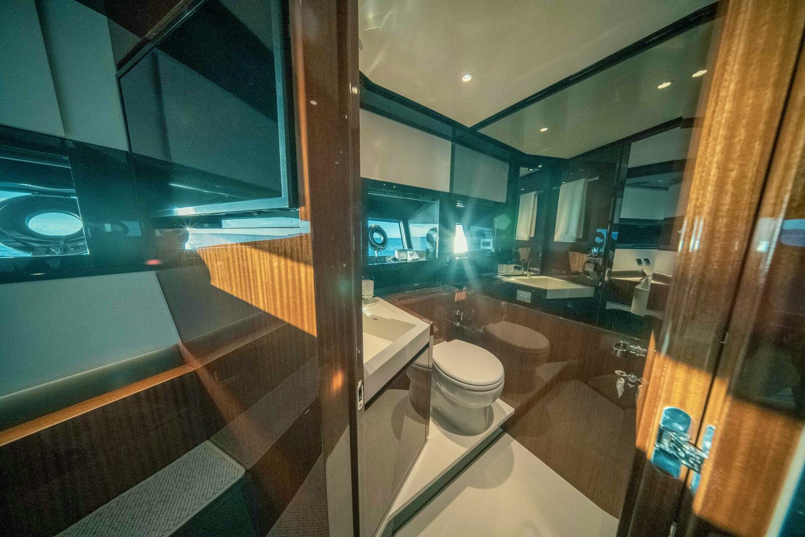 2023 Riva - Image 25