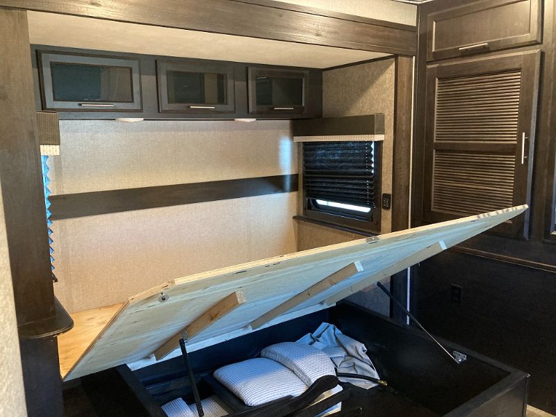 2021 Jayco Eagle 330RSTS - Image 25