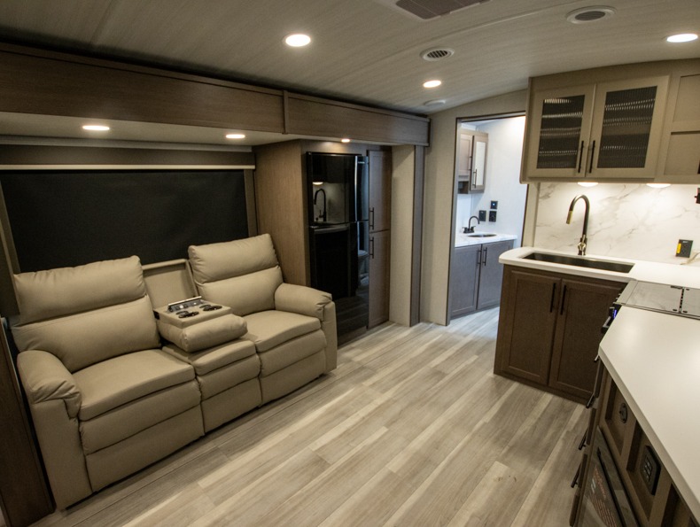 2026 Keystone Cougar Half-Ton 25RDS - Image 5