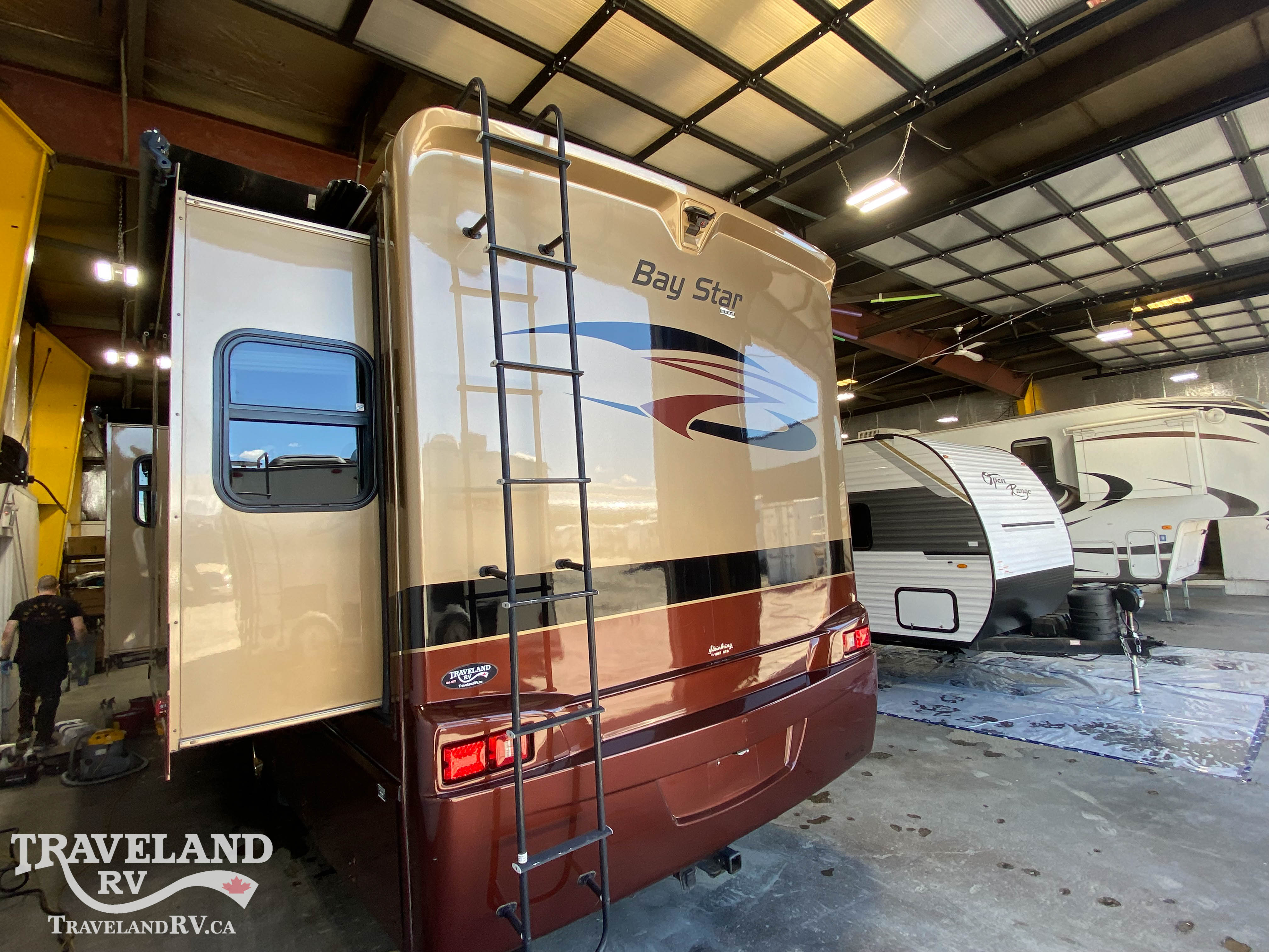 2011 NEWMAR BAYSTAR 3302 - Image 4