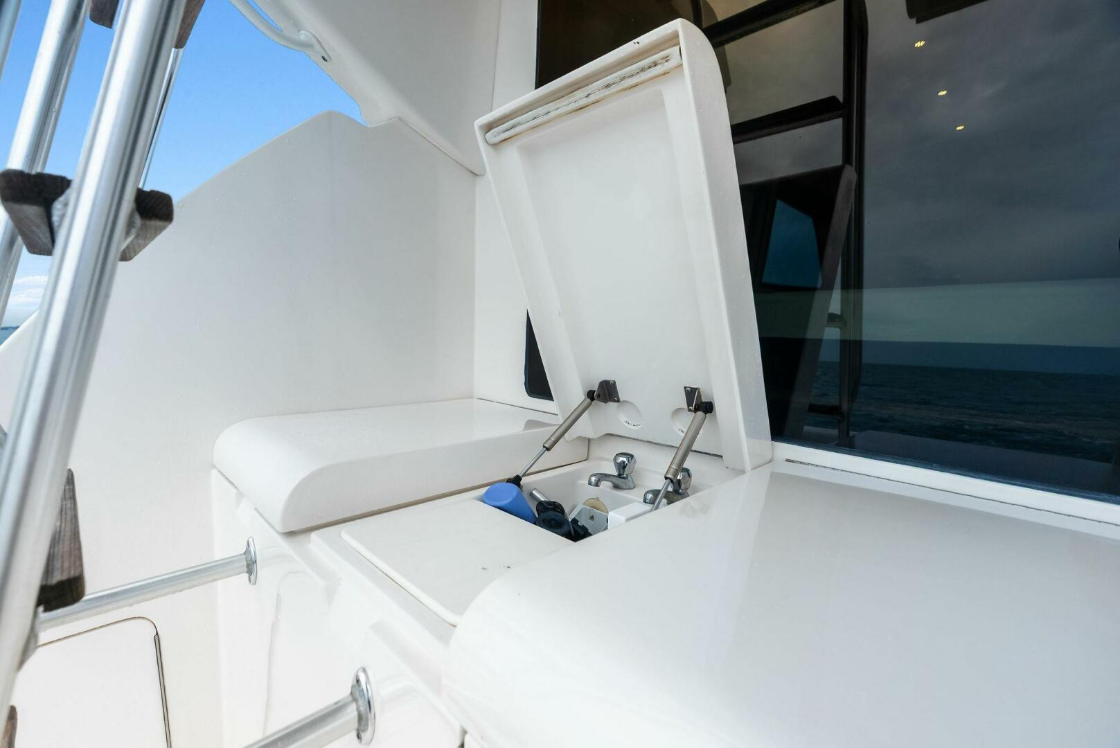 2006 BERTRAM Convertible Base - Image 16