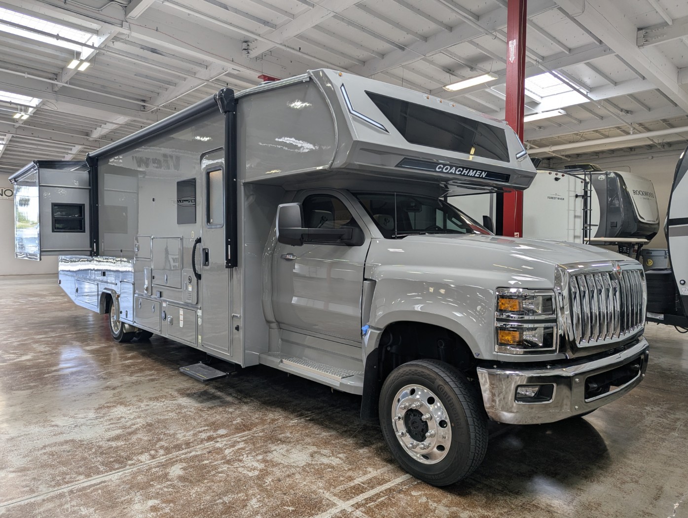 2026 Coachmen Entourage 340BH - Image 1