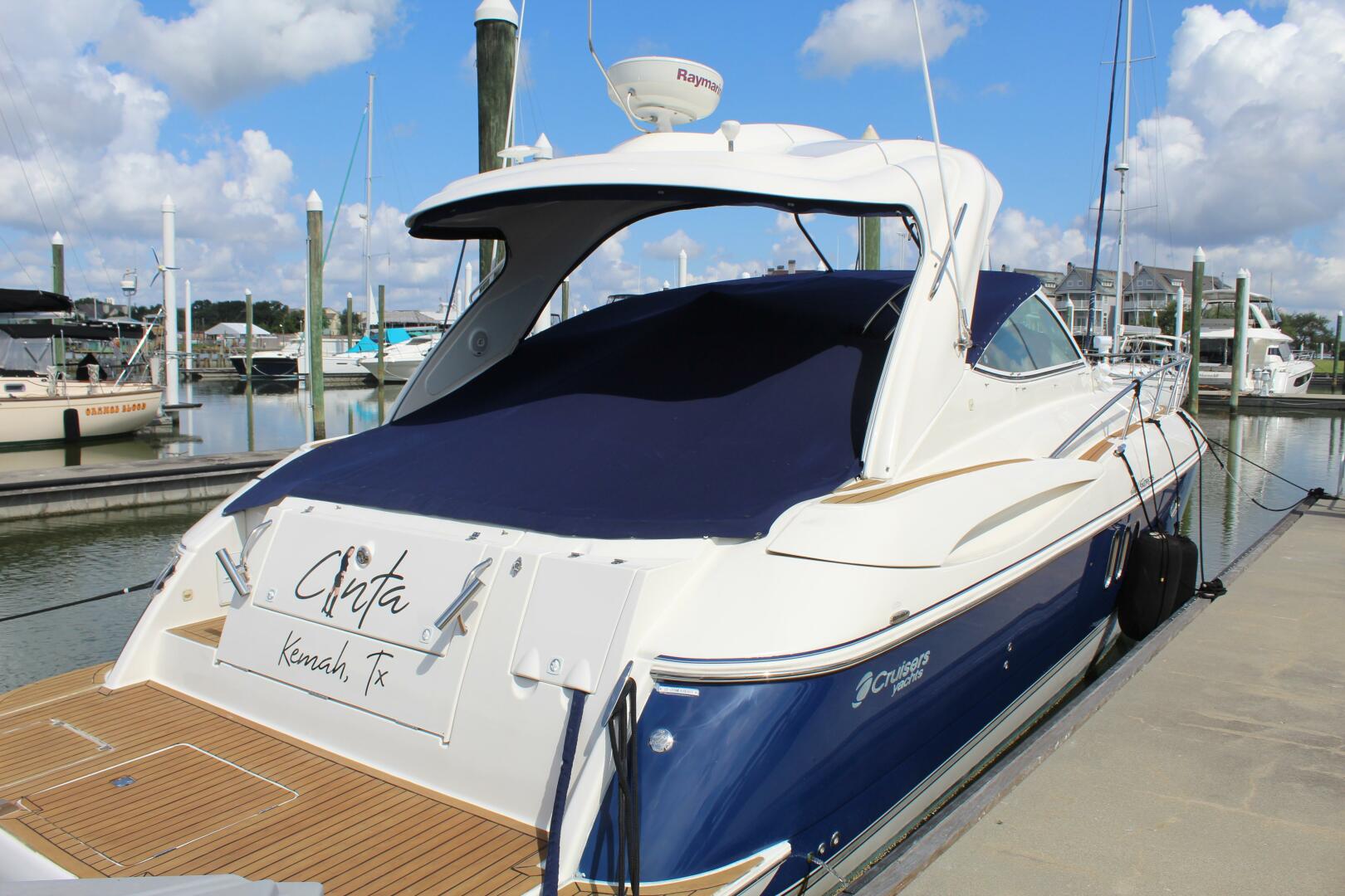 2007 Cruisers Yachts 420 Express - Image 4