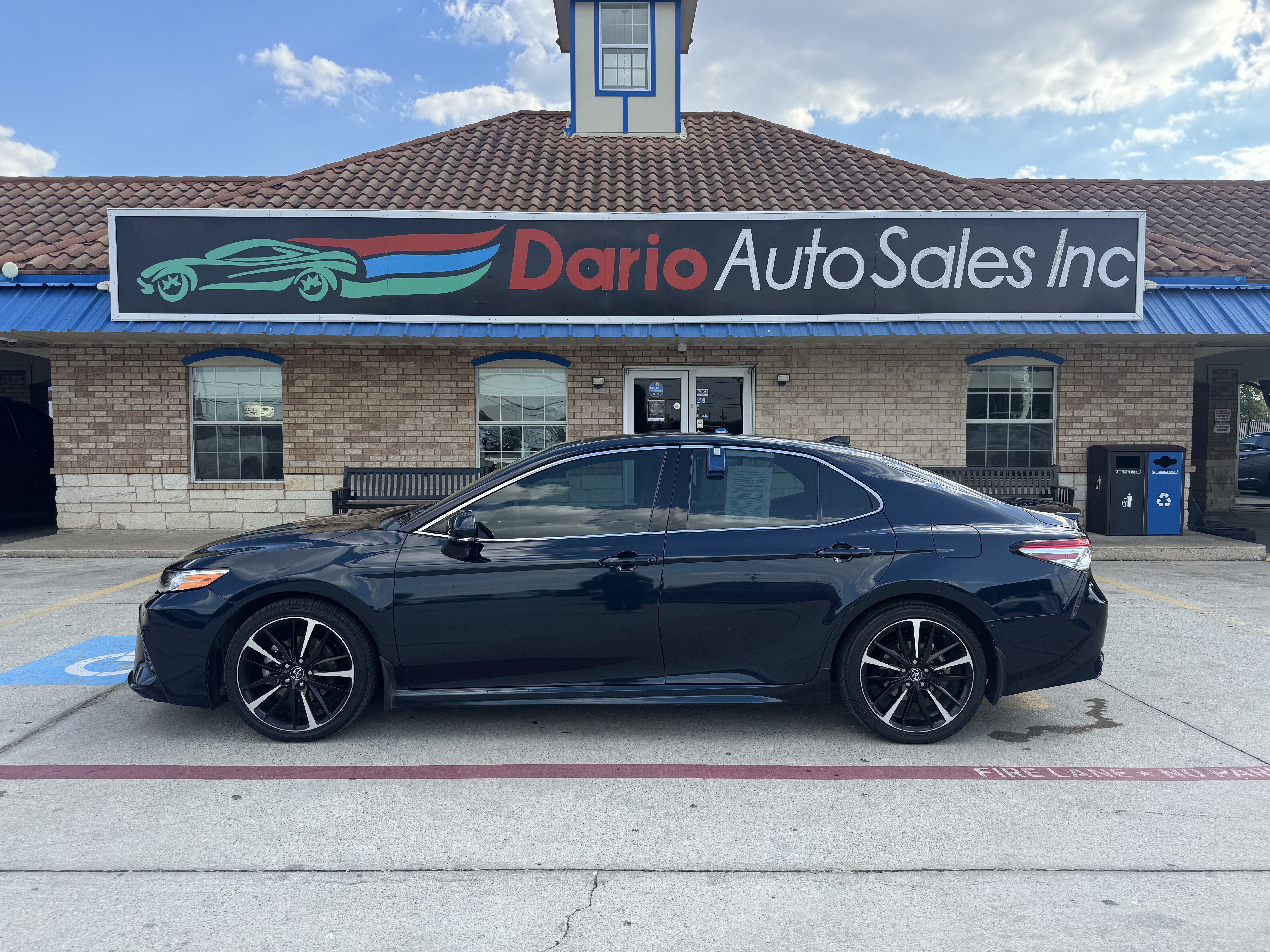 2020 Toyota Camry-4 Cyl. Sedan 4D SE - Image 2