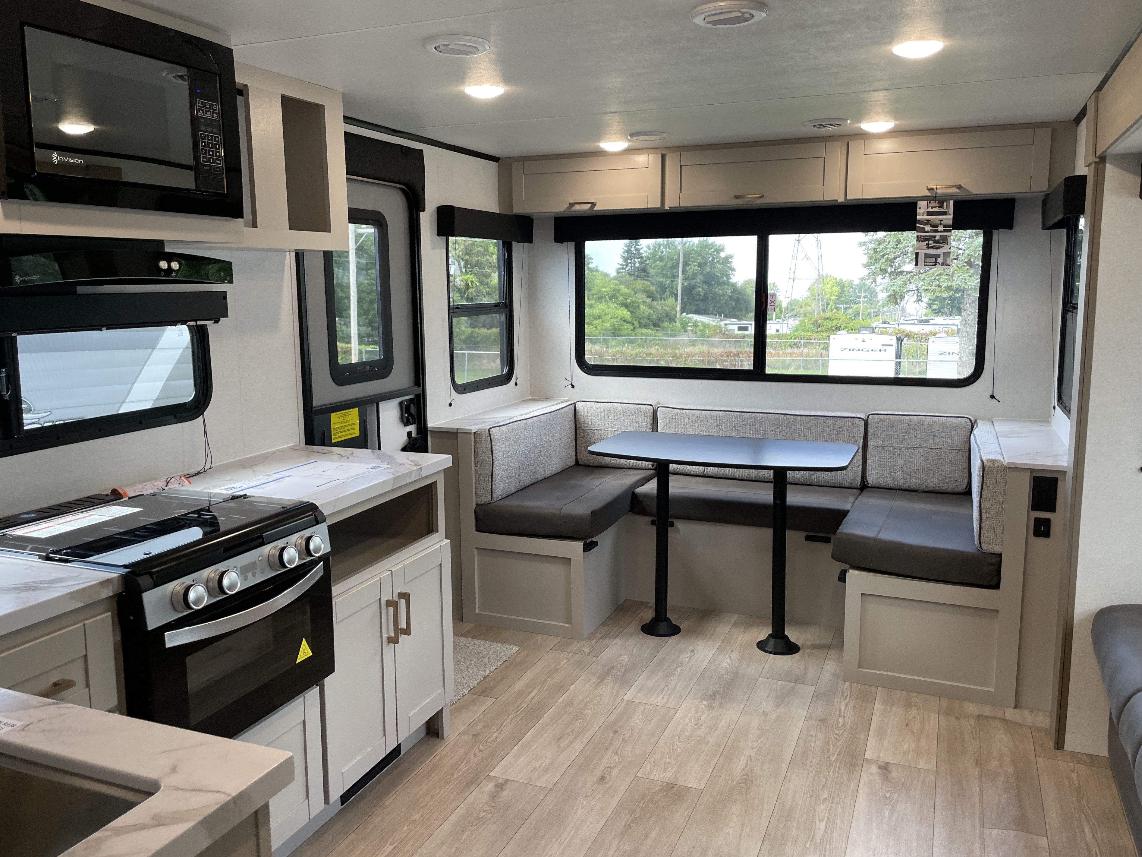 2027 Jayco Jay Feather SL 25RLSL - Image 6