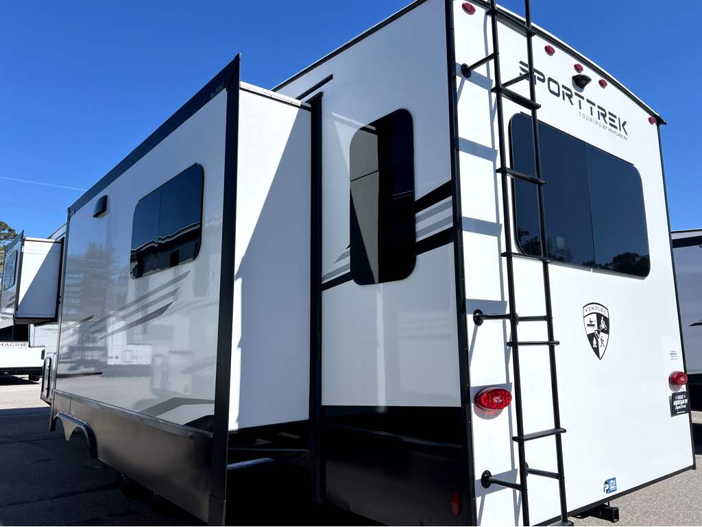 2026 VENTURE RV SPORTTREK 353VIK - Image 3