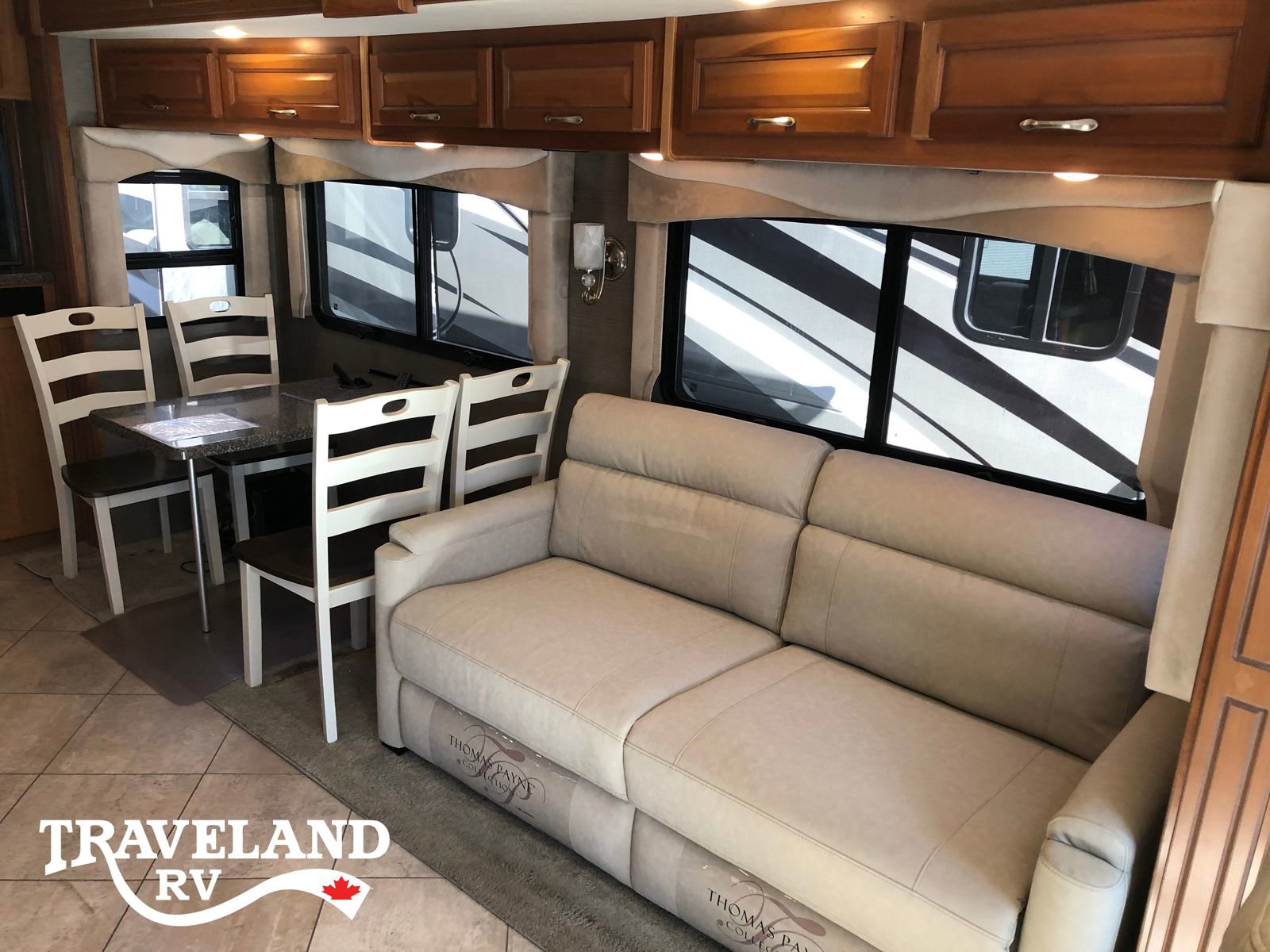2016 Fleetwood Bounder 34T - Image 31