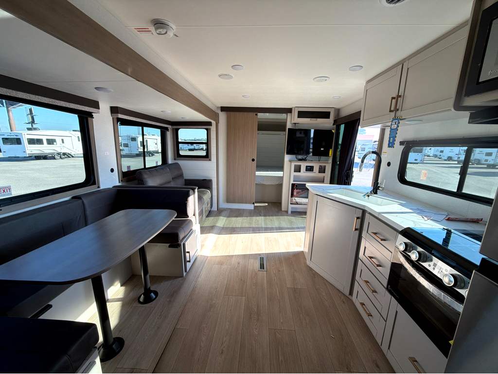 2027 JAYCO JAY FLIGHT 380DQS - Image 21