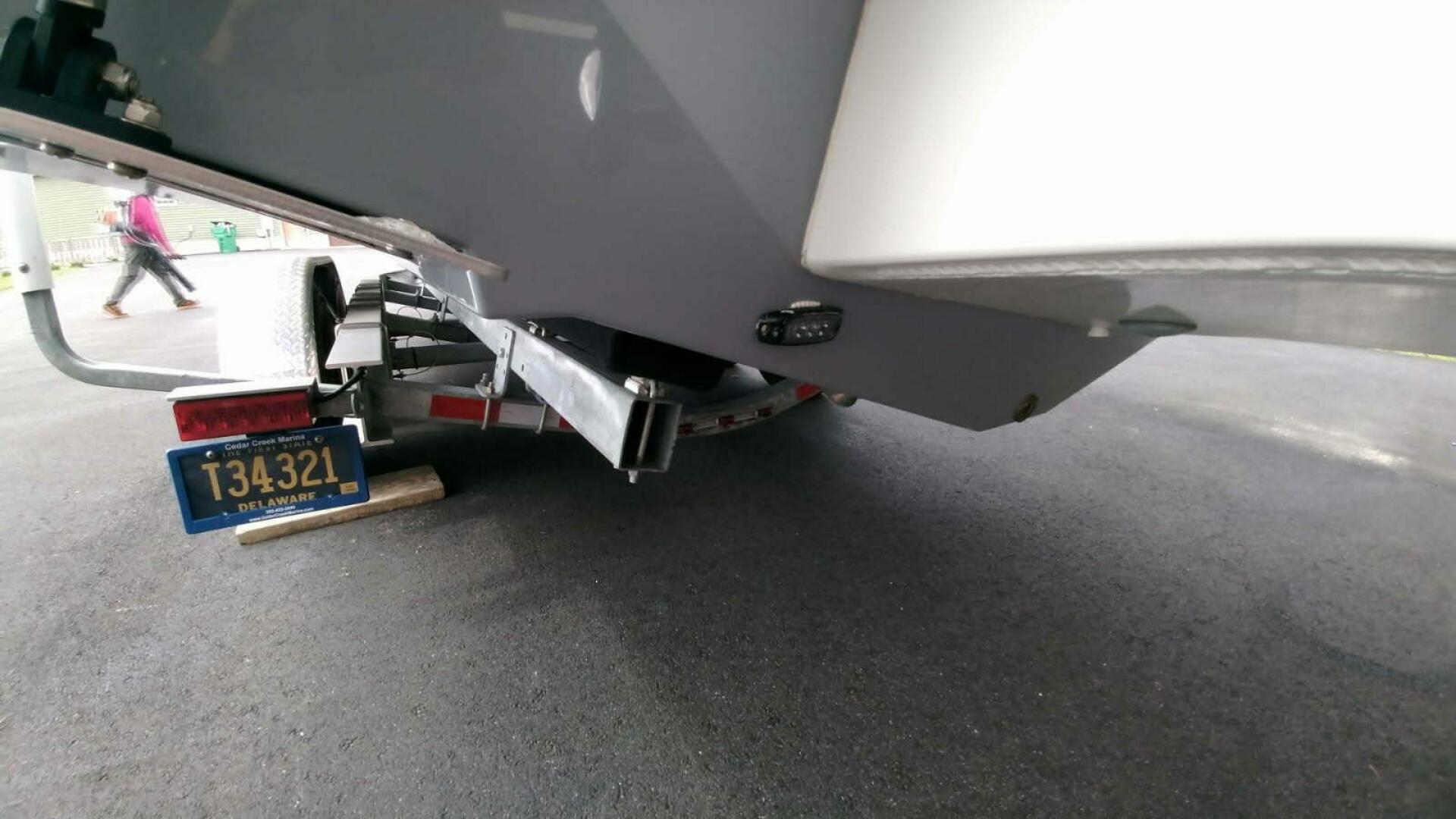 2024 Parker 2820 XLD Sport Cabin - Image 4