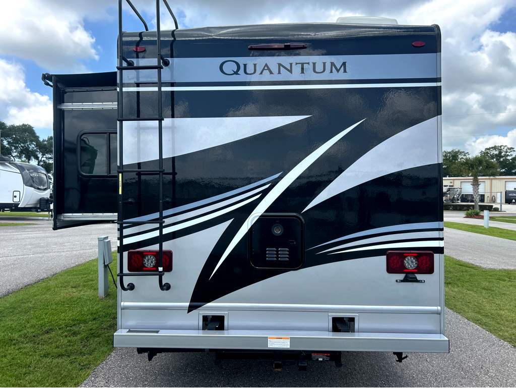 2024 Thor Motor Coach QUANTUM KW29 - Image 4