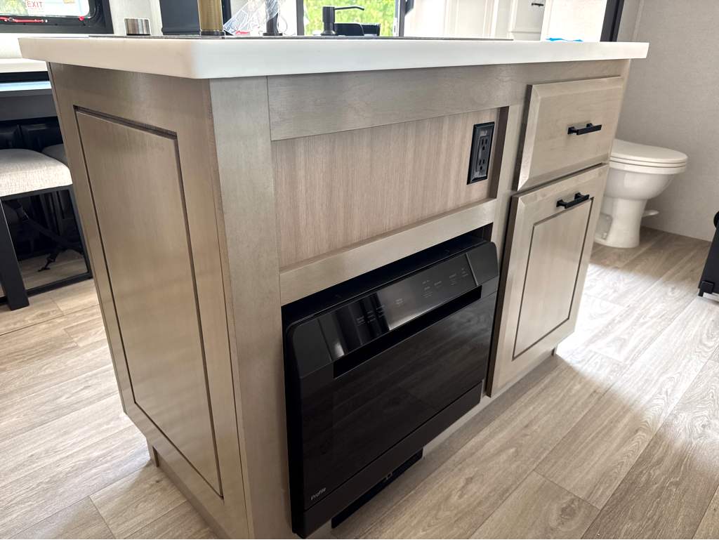 2027 JAYCO PINNACLE 39FLOK - Image 16
