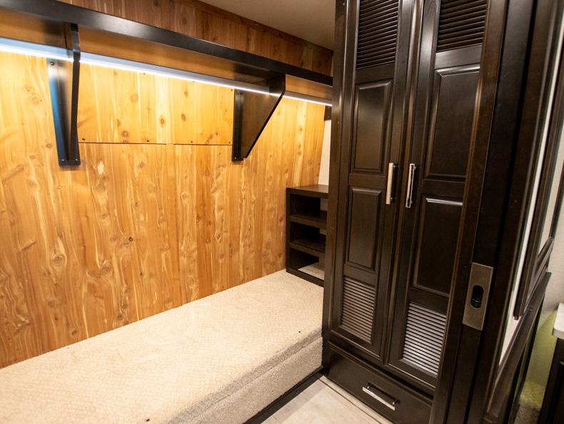 2022 Entegra Coach Anthem 44Z - Image 24