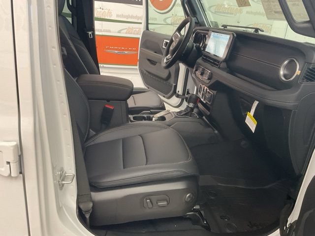 2026 Jeep Wrangler Sahara 4 Door 4x4 - Image 2