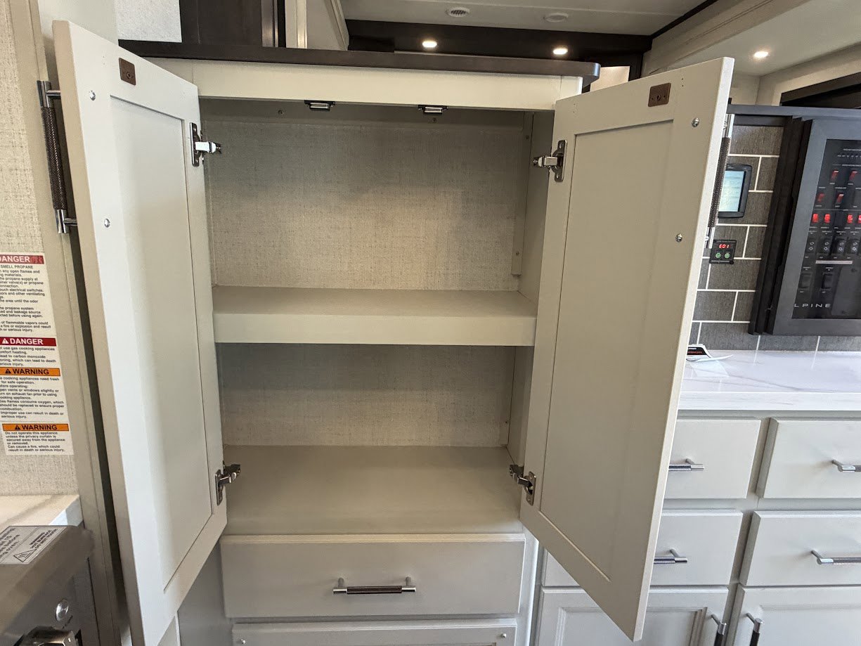 2026 Keystone ALPINE 3710FL - Image 27