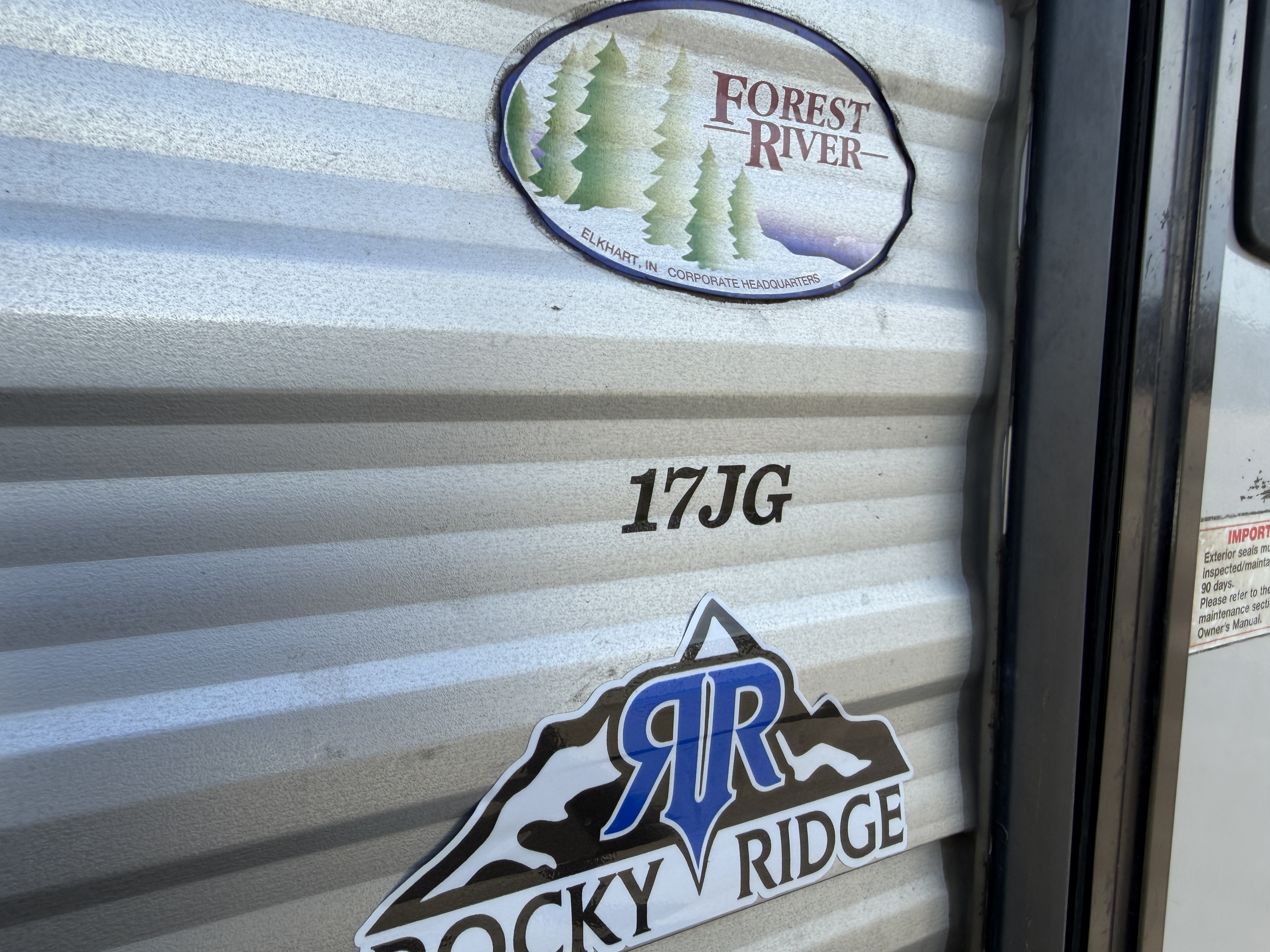 2019 Forest River Cherokee Wolf Pup 17JG - Image 7