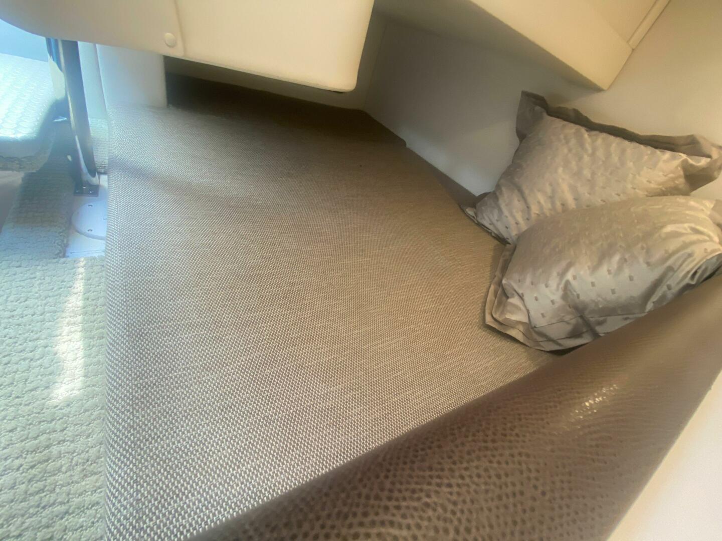 2018 Sea Ray 260 Sundancer - Image 34