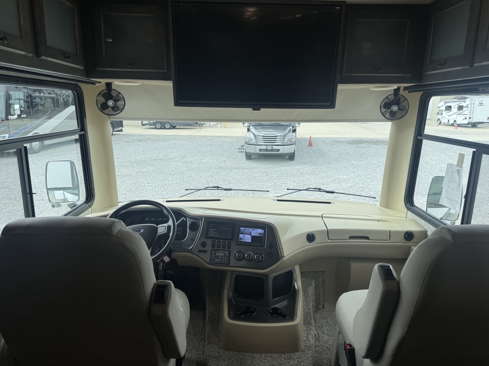 2023 TIFFIN ALLEGRO 34 PA - Image 5