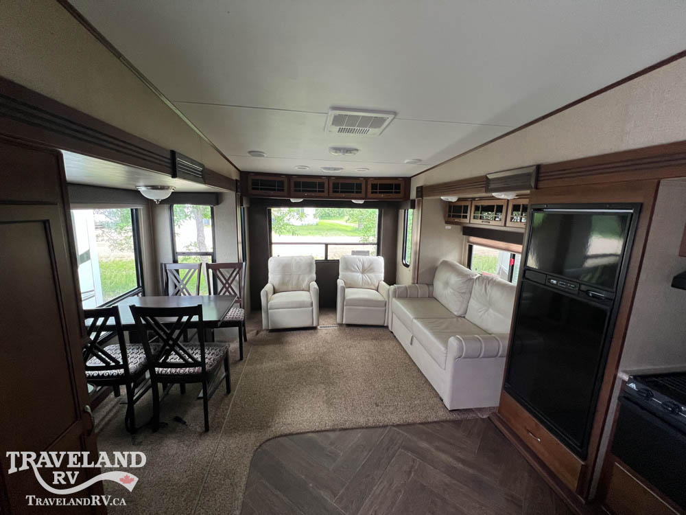 2013 Heartland Sundance XLT SD XLT 285TS - Image 3