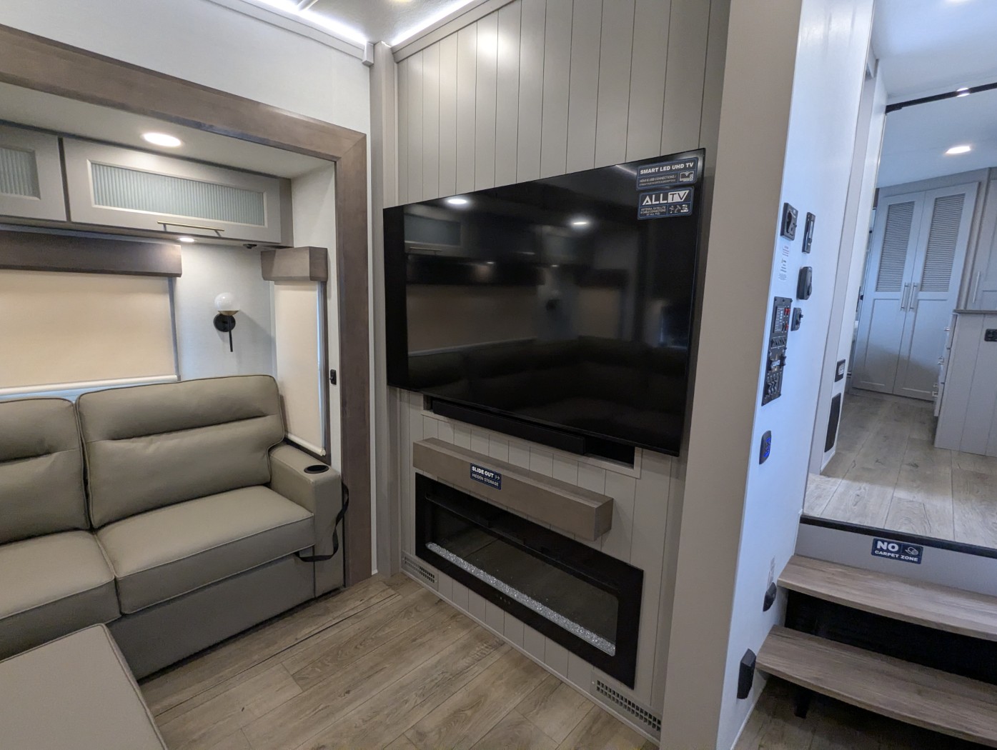 2026 Alliance RV Paradigm 312RK - Image 21